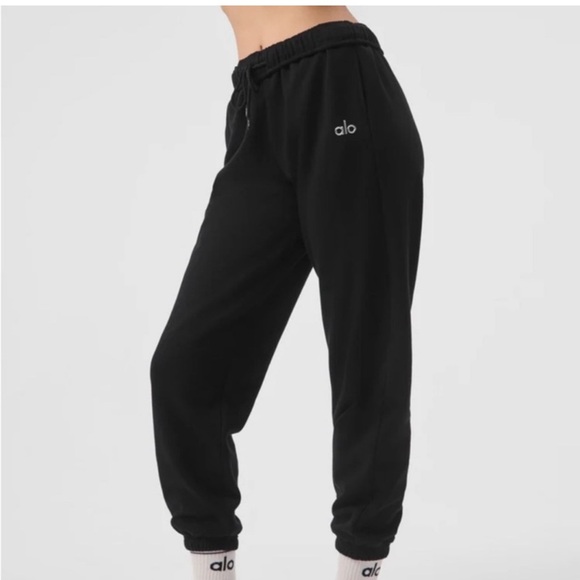 ALO Yoga Pants - Alo yoga Accolade Full length Sweatpants Black
